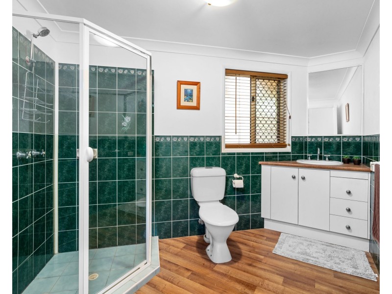 4 Fortrose Place, Ferny Grove QLD 4055