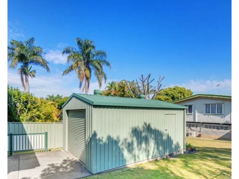 8 Suzanne Street, Wynnum West QLD 4178