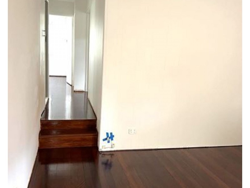 8 Suzanne Street, Wynnum West QLD 4178