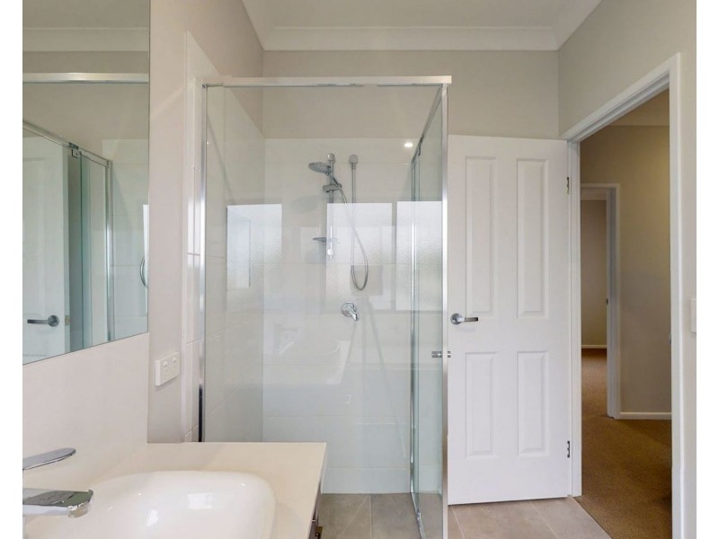 21 Carbethon Street, Manly West QLD 4179