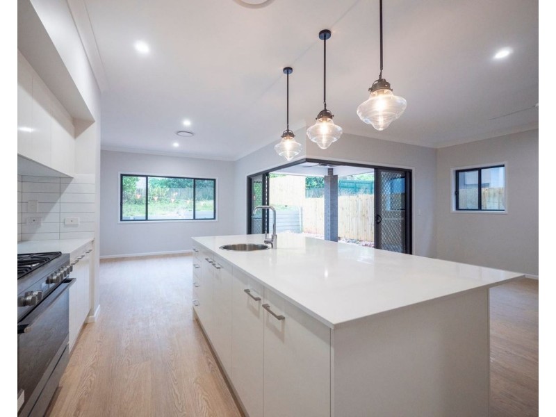 21 Carbethon Street, Manly West QLD 4179
