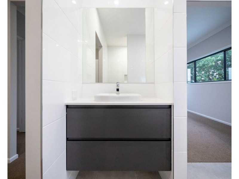 21 Carbethon Street, Manly West QLD 4179