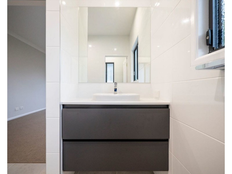 21 Carbethon Street, Manly West QLD 4179