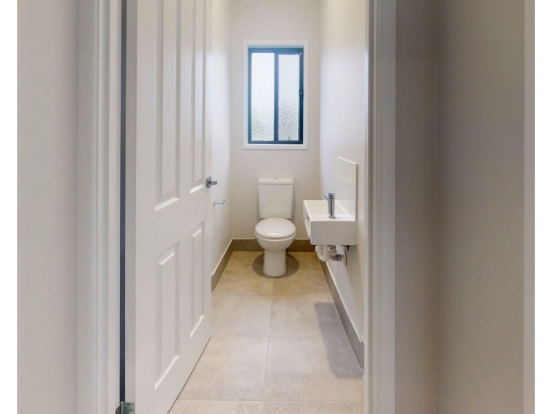 21 Carbethon Street, Manly West QLD 4179