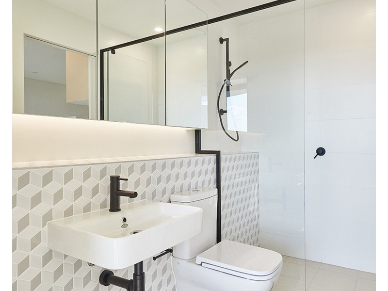 1007/62 Logan Road, Woolloongabba QLD 4102