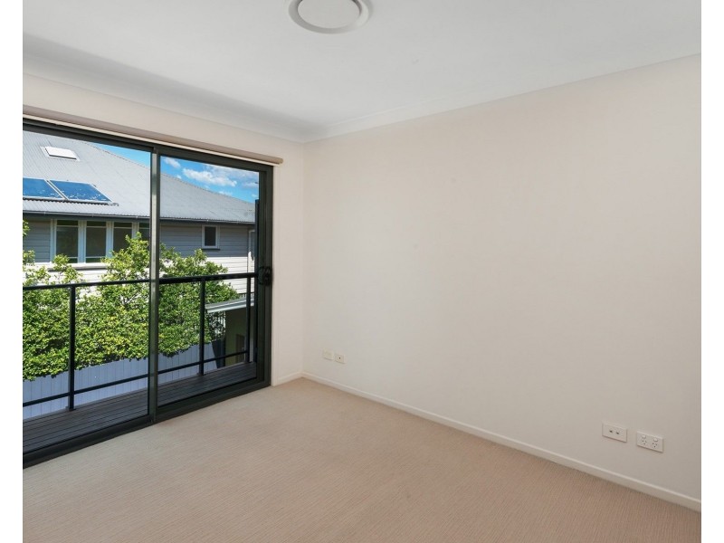 10/265 Cavendish Road, Coorparoo QLD 4151