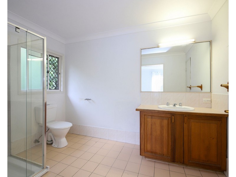 61 Stanley Road, Camp Hill QLD 4152