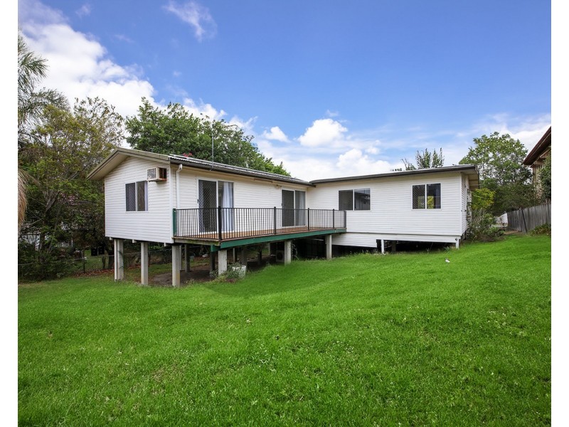 61 Stanley Road, Camp Hill QLD 4152