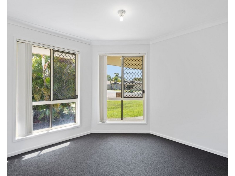 4 Creekside Circuit, Victoria Point QLD 4165