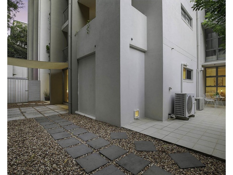 101/18 Paradise Street, Highgate Hill QLD 4101