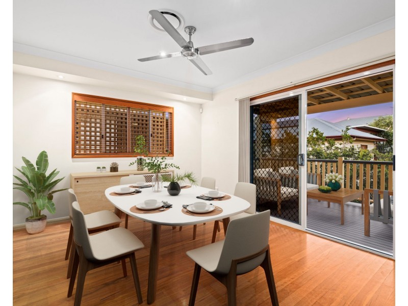 83 Clara Street, Camp Hill QLD 4152