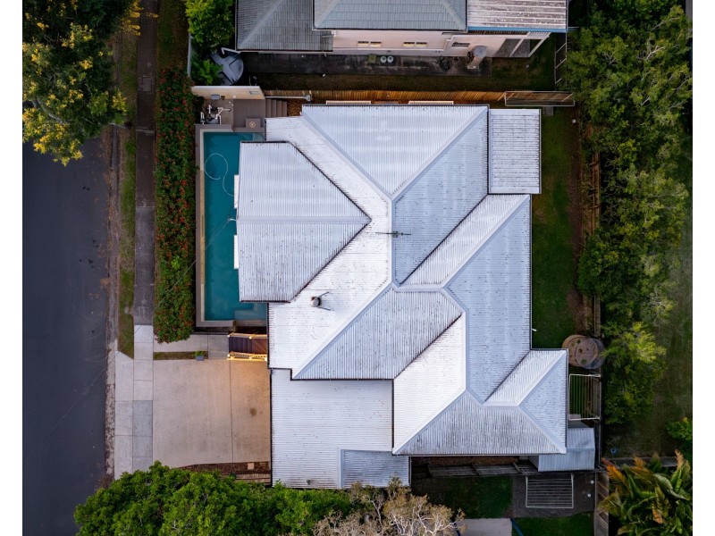 83 Clara Street, Camp Hill QLD 4152