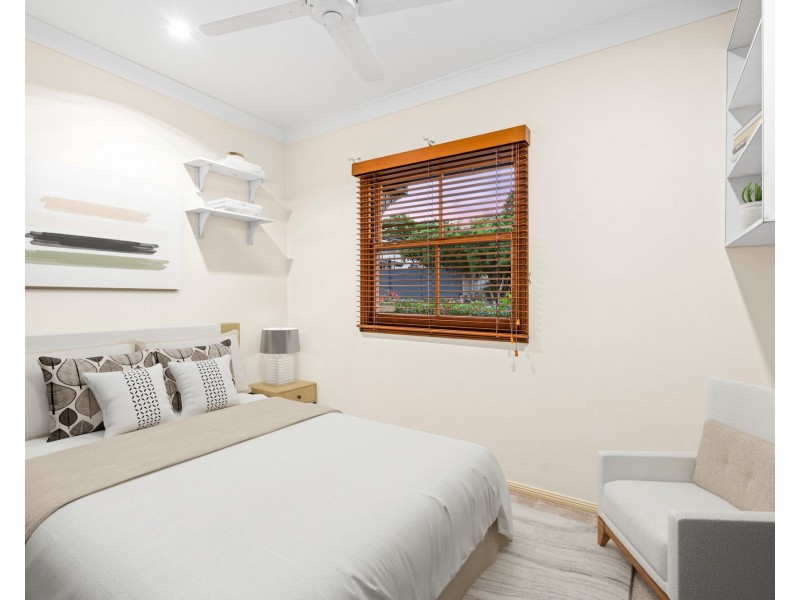 83 Clara Street, Camp Hill QLD 4152