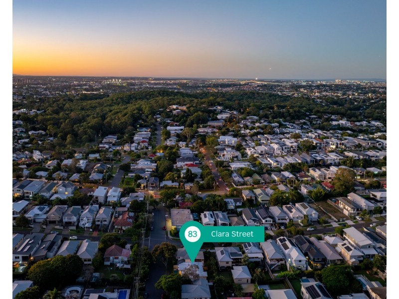 83 Clara Street, Camp Hill QLD 4152