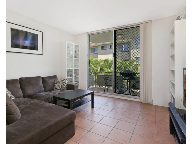 3/75 Jellicoe Street, Coorparoo QLD 4151