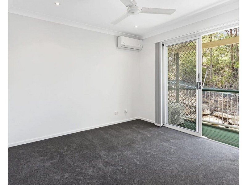 11 Hillside Crescent, Seven Hills QLD 4170