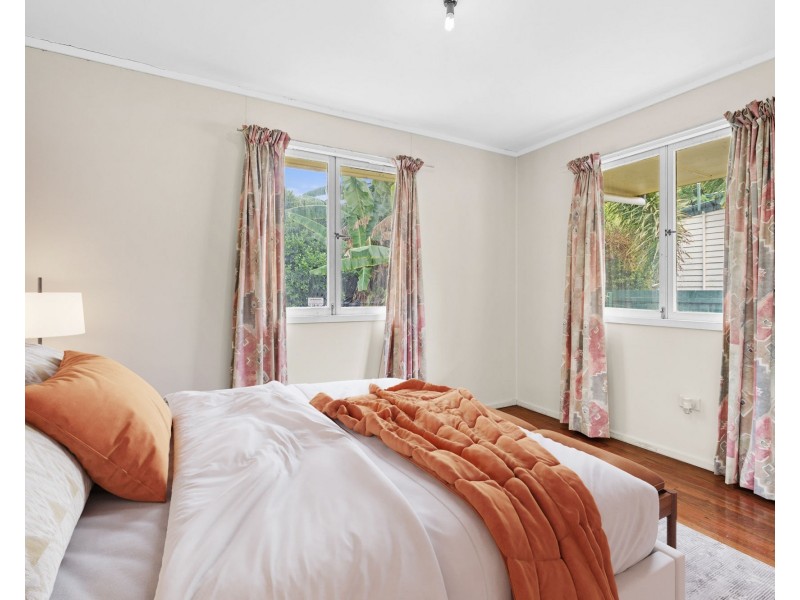 46 Barter Avenue, Holland Park QLD 4121