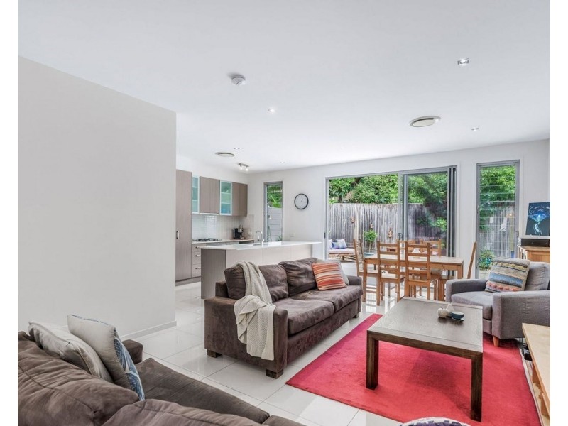 3/99A Grosvenor, Morningside QLD 4170