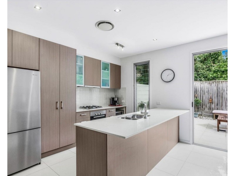 3/99A Grosvenor, Morningside QLD 4170