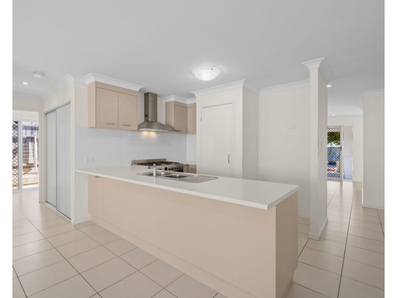 17 Whipbird Circuit, Victoria Point QLD 4165
