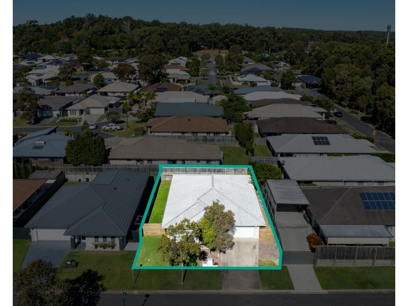 17 Whipbird Circuit, Victoria Point QLD 4165