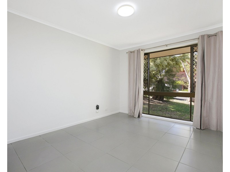 9 Helemon Street, Belmont QLD 4153