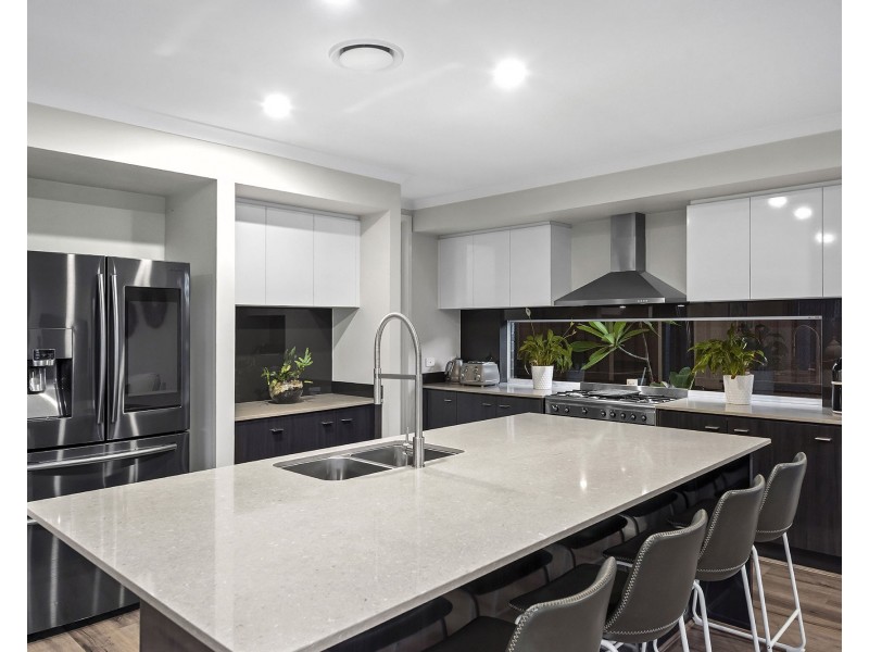 60 Majestic Crescent, Hemmant QLD 4174