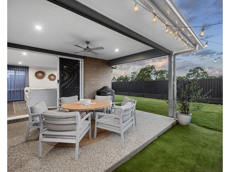 60 Majestic Crescent, Hemmant QLD 4174