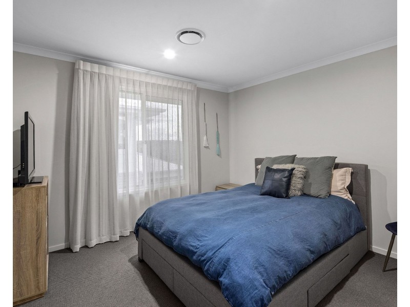 60 Majestic Crescent, Hemmant QLD 4174