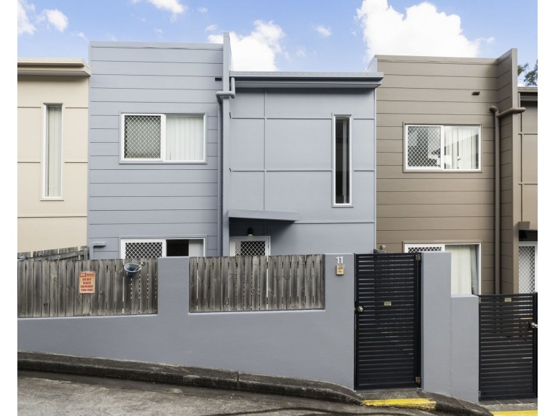 11/108 Nicholson Street, Greenslopes QLD 4120