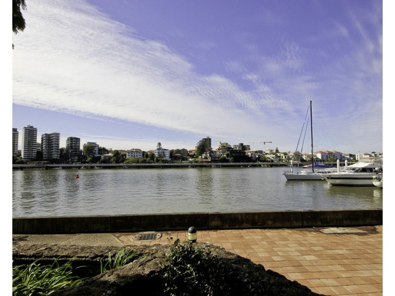 6013/7-55 Baildon Street, Kangaroo Point QLD 4169