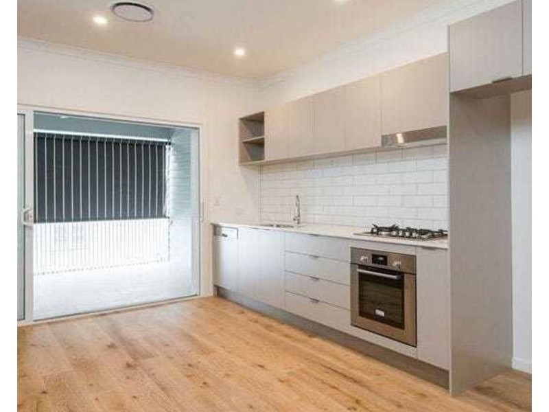 2/9 Bartlett Street, Morningside QLD 4170