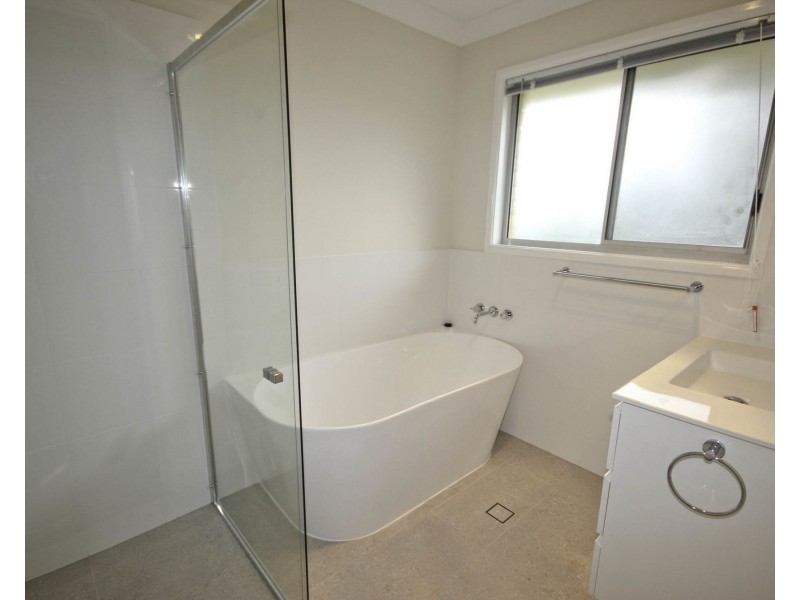 25 Dangar Street, Belmont QLD 4153