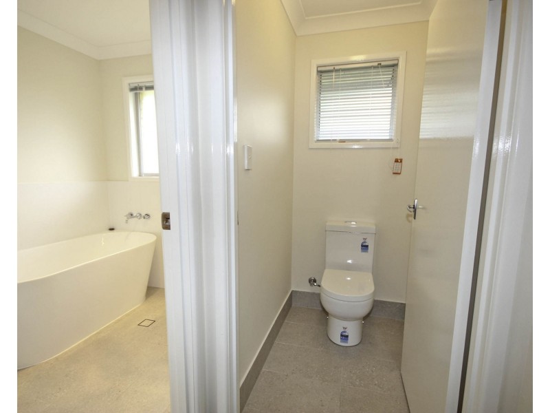 25 Dangar Street, Belmont QLD 4153