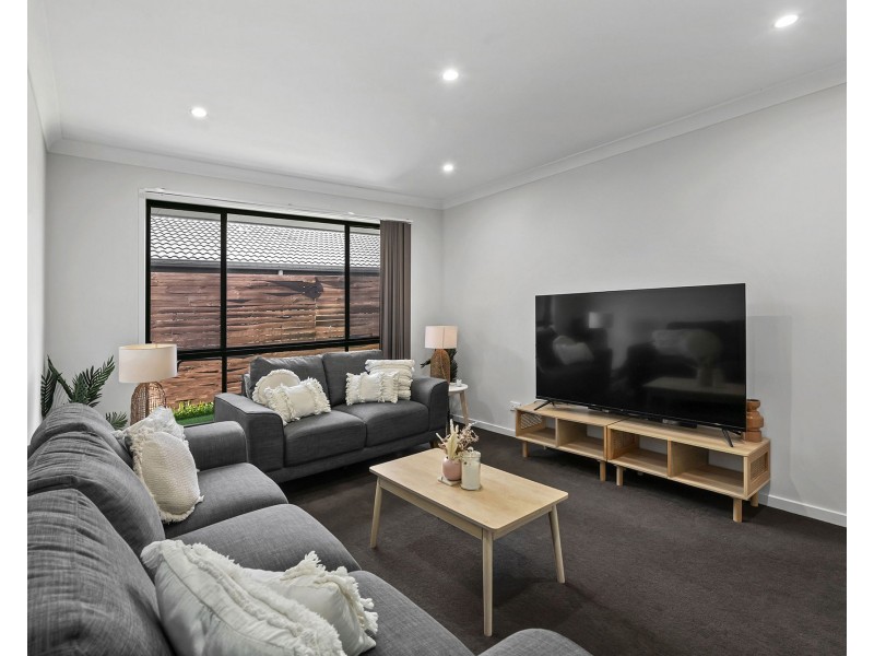11 Grainger Circuit, Burpengary QLD 4505