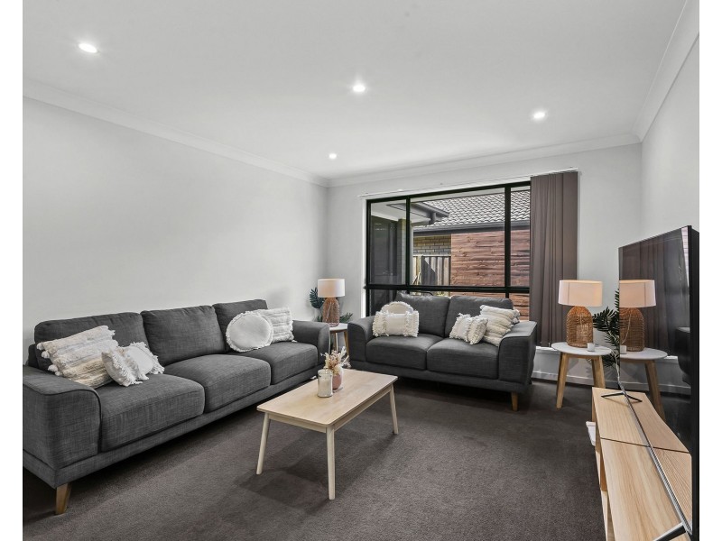 11 Grainger Circuit, Burpengary QLD 4505
