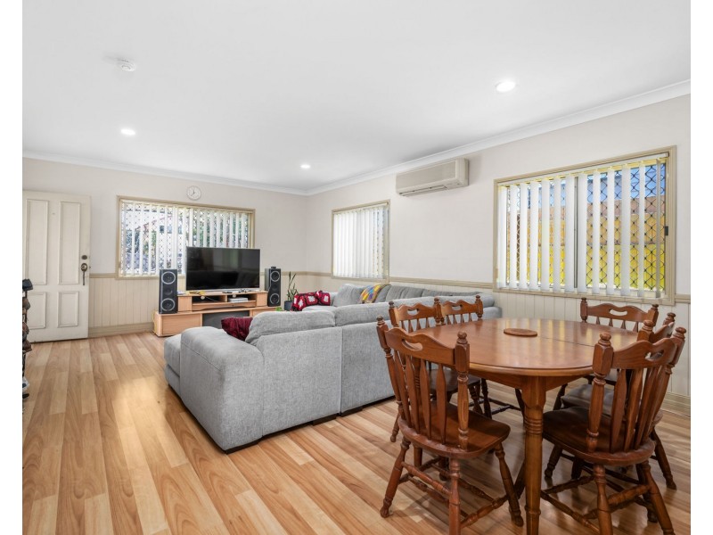 69 Milsom Street, Coorparoo QLD 4151