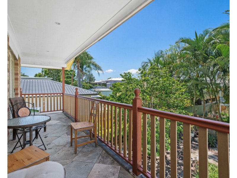 69 Milsom Street, Coorparoo QLD 4151