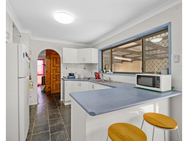 8 Gurnai Street, Belmont QLD 4153