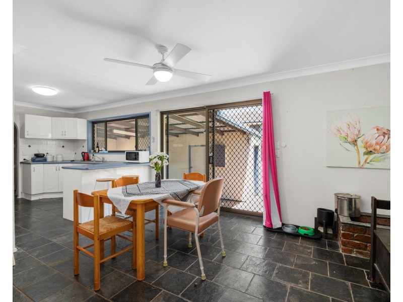 8 Gurnai Street, Belmont QLD 4153