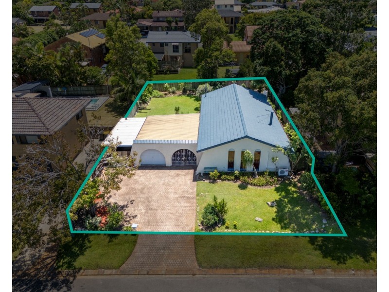 8 Gurnai Street, Belmont QLD 4153