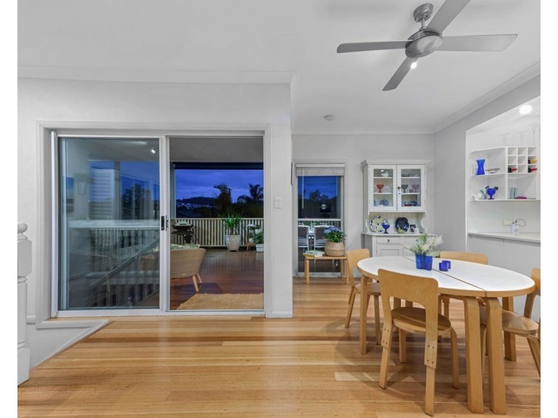 32 Homewood Place, Carindale QLD 4152