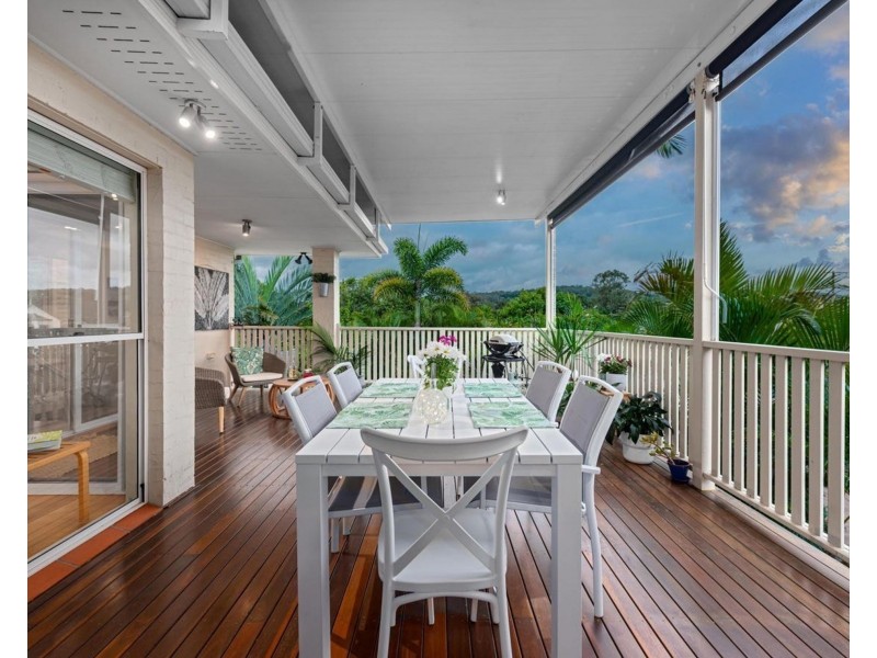 32 Homewood Place, Carindale QLD 4152