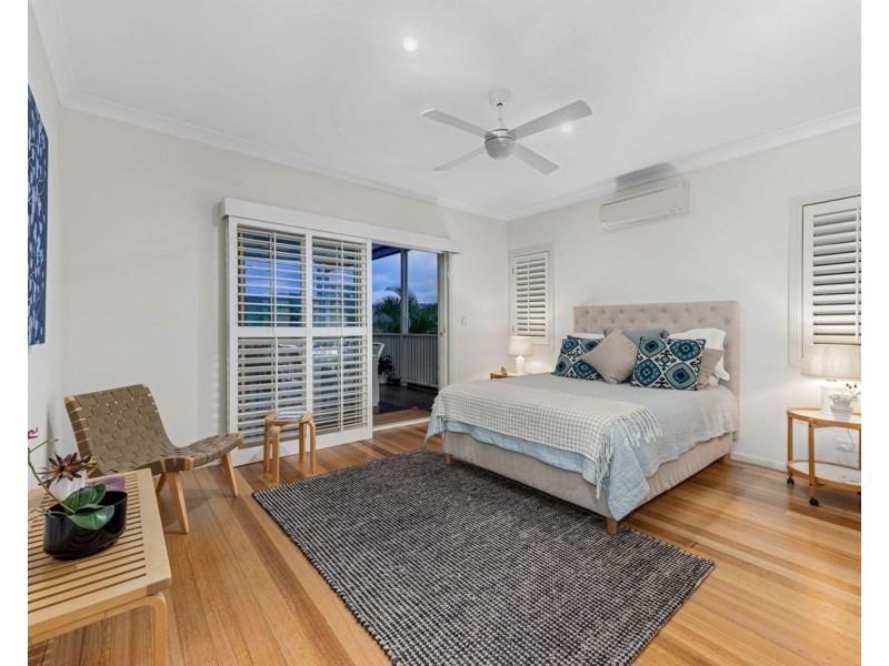 32 Homewood Place, Carindale QLD 4152