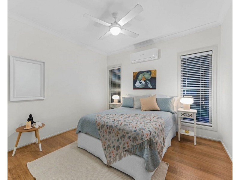 32 Homewood Place, Carindale QLD 4152