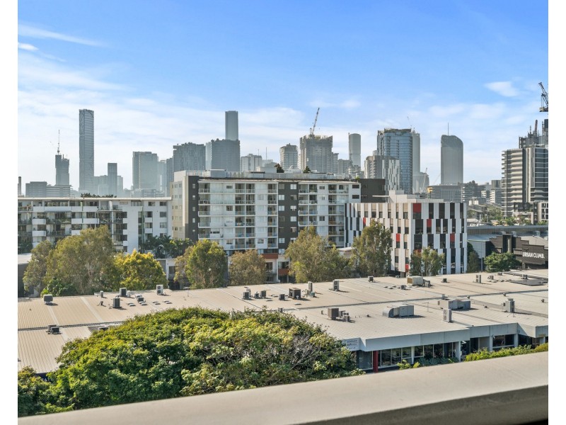 167/8 Musgrave Street, West End QLD 4101