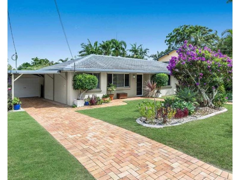 18 Morden Street, Birkdale QLD 4159