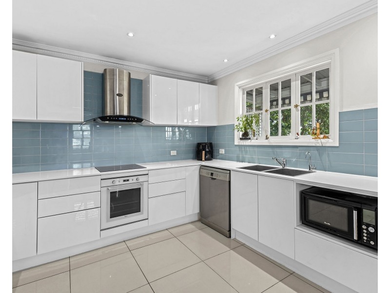 11 Caswell Street, East Brisbane QLD 4169