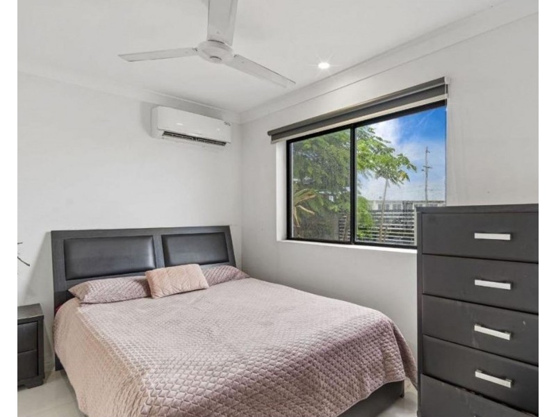 1/727 OLD CLEVELAND ROAD, Carina QLD 4152