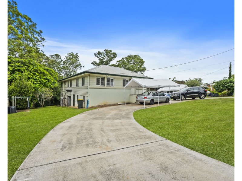 114 Seventeen Mile Rocks Road, Oxley QLD 4075